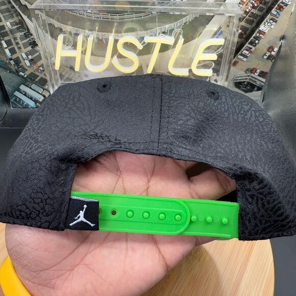 Air Jordan Jumpman Youth Boys Green/Black Snapback Adjustable Hat Cement Pattern - Picture 4 of 10